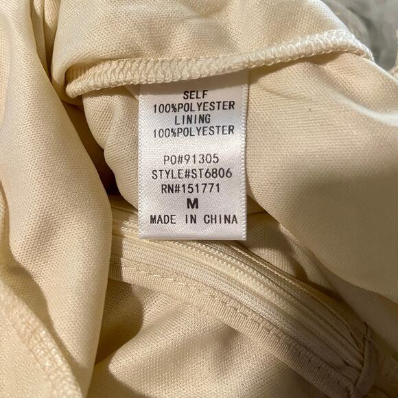 Le Lis Mesh Cream Champagne Gold Star Bodysuit Size Medium New With Tags - Picture 7 of 12